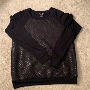 Black quilted Aqua sweatshirt